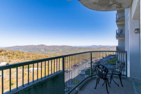 Handsome 2BR Condo with Gorgeous Views in Sugar Mountain! condo